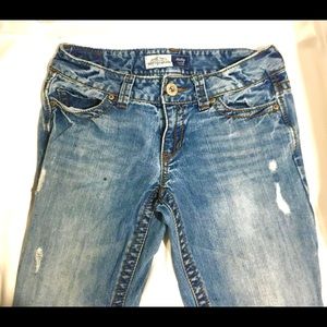 Distressed Aeropostale Jeans Skinny Flare Lowrise